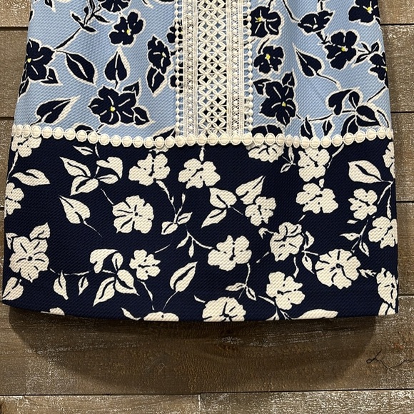 Eliza J blue floral with lace shift dress size 8 - Picture 6 of 10